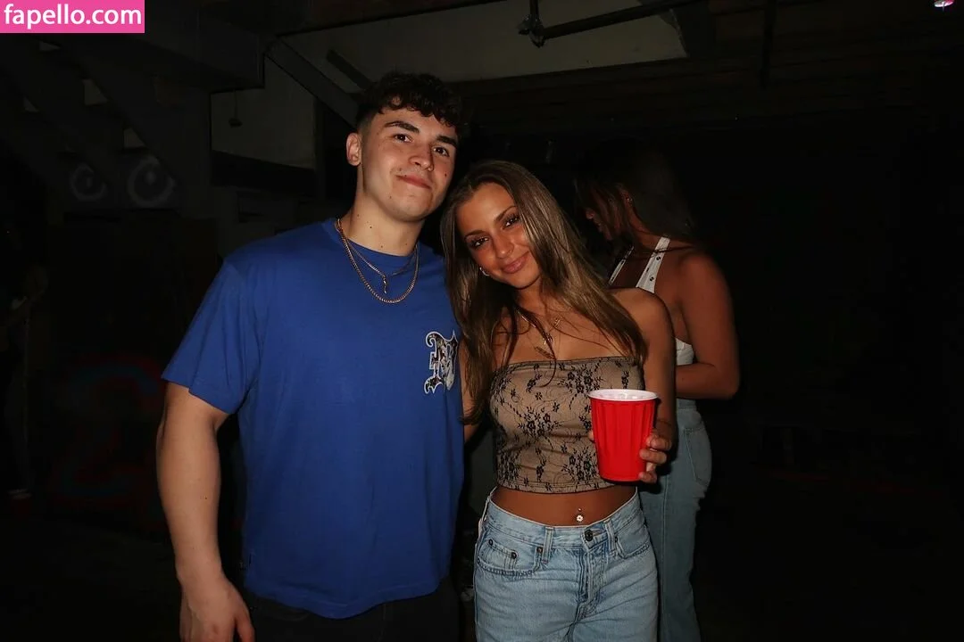 ellaagrantt Onlyfans Photo Gallery 