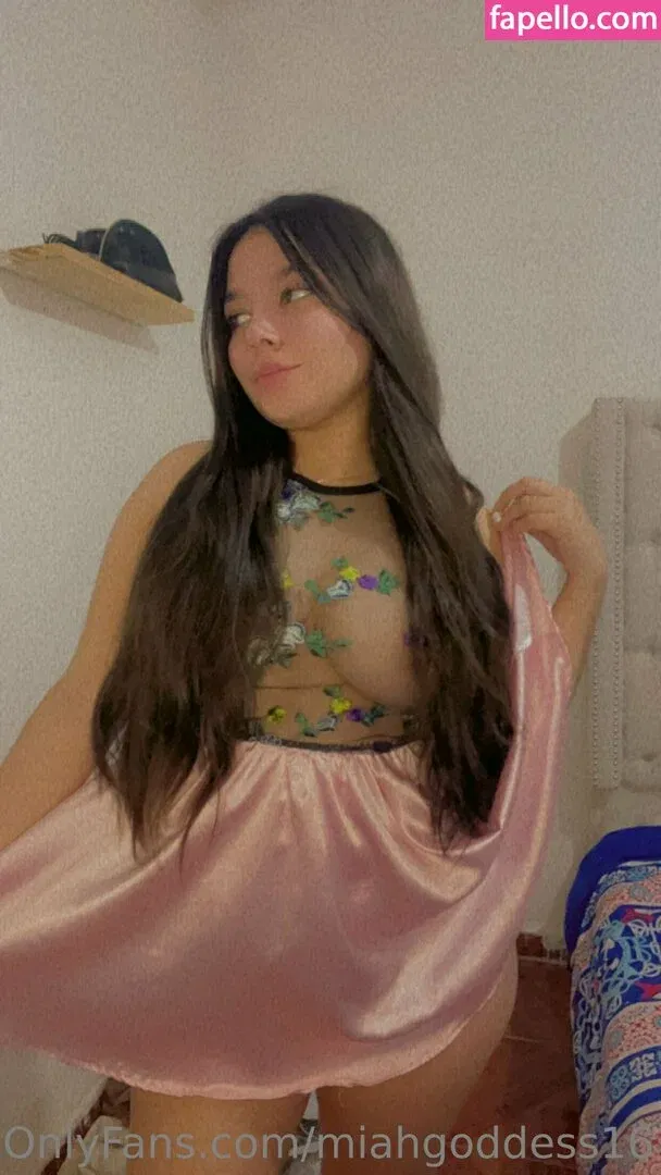 miahgoddess16 Onlyfans Photo Gallery 