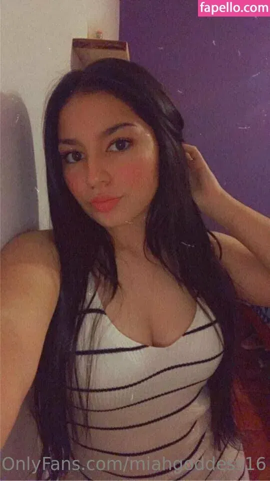 miahgoddess16 Onlyfans Photo Gallery 