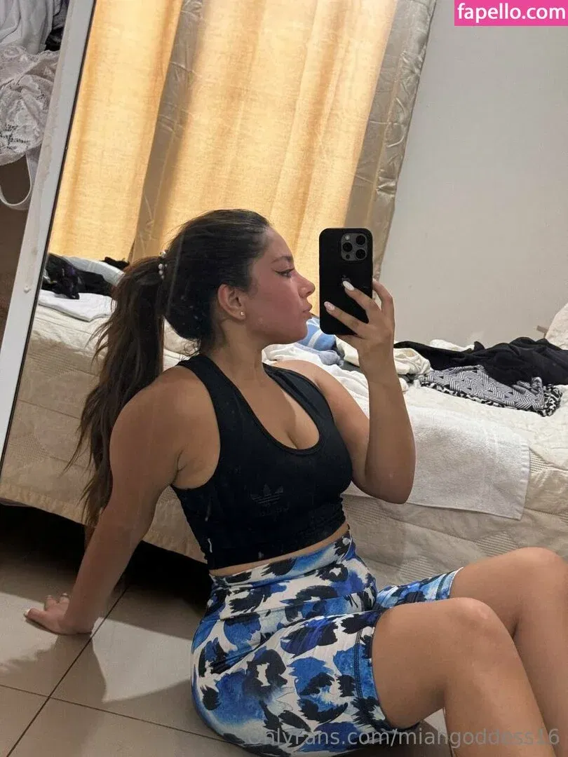 miahgoddess16 Onlyfans Photo Gallery 