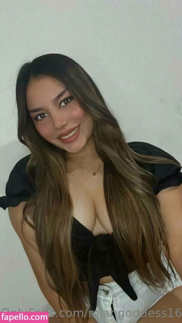 miahgoddess16 Onlyfans Photo Gallery 