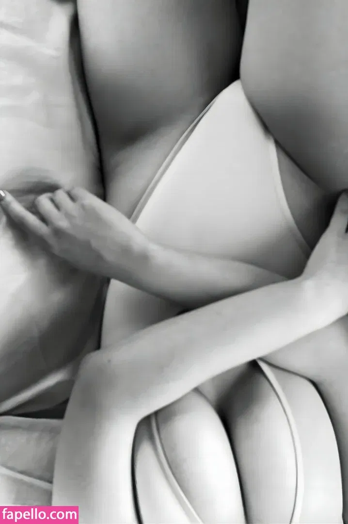 Hara Tsumugi Onlyfans Photo Gallery 