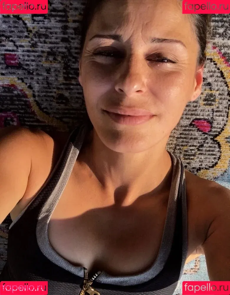 Funda Vanroy Onlyfans Photo Gallery 