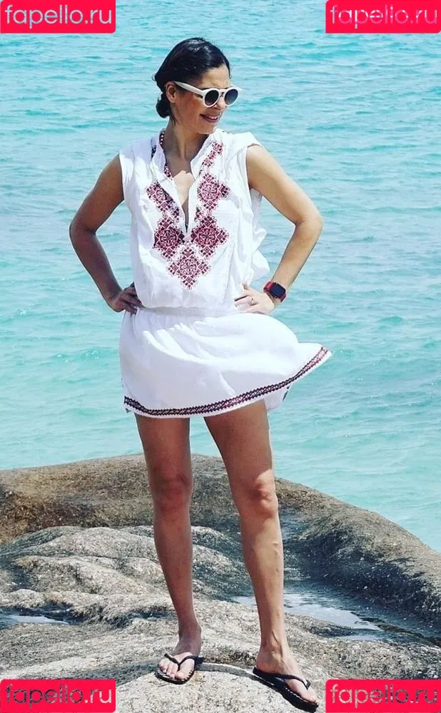 Funda Vanroy Onlyfans Photo Gallery 