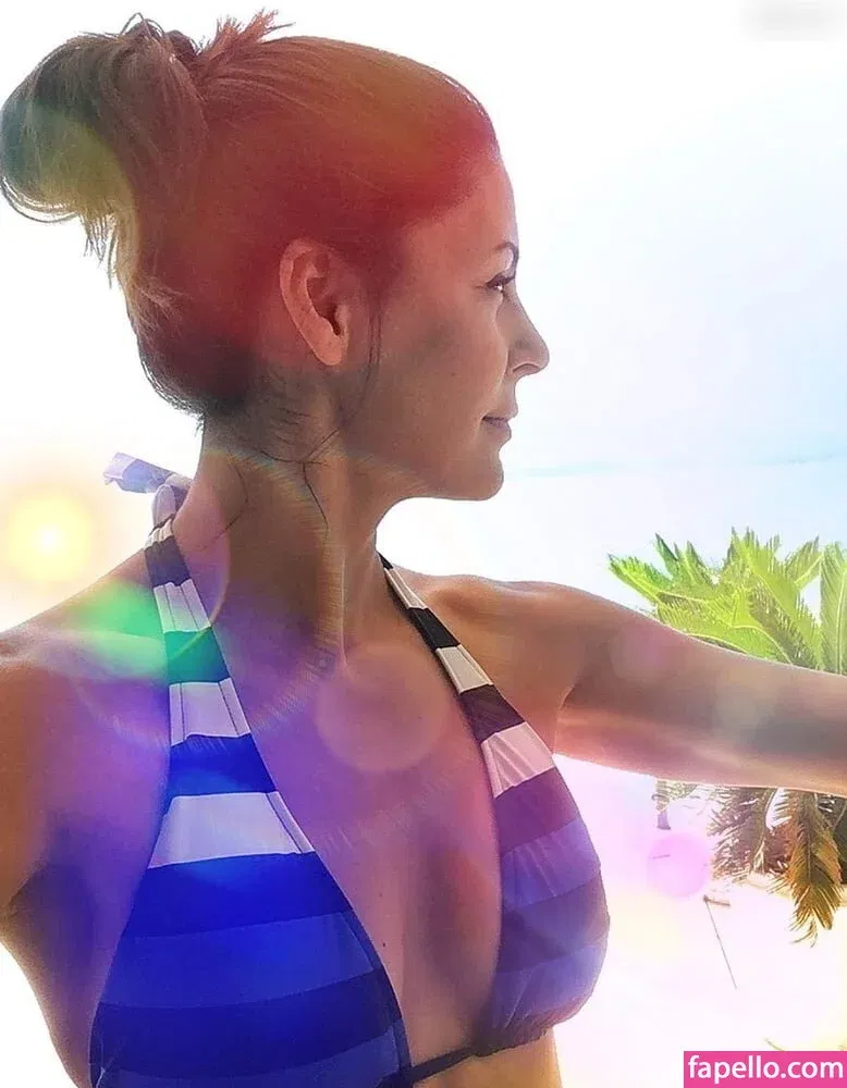 Funda Vanroy Onlyfans Photo Gallery 