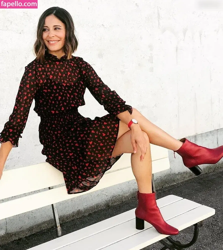 Funda Vanroy Onlyfans Photo Gallery 