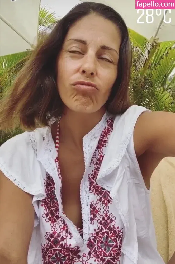 Funda Vanroy Onlyfans Photo Gallery 