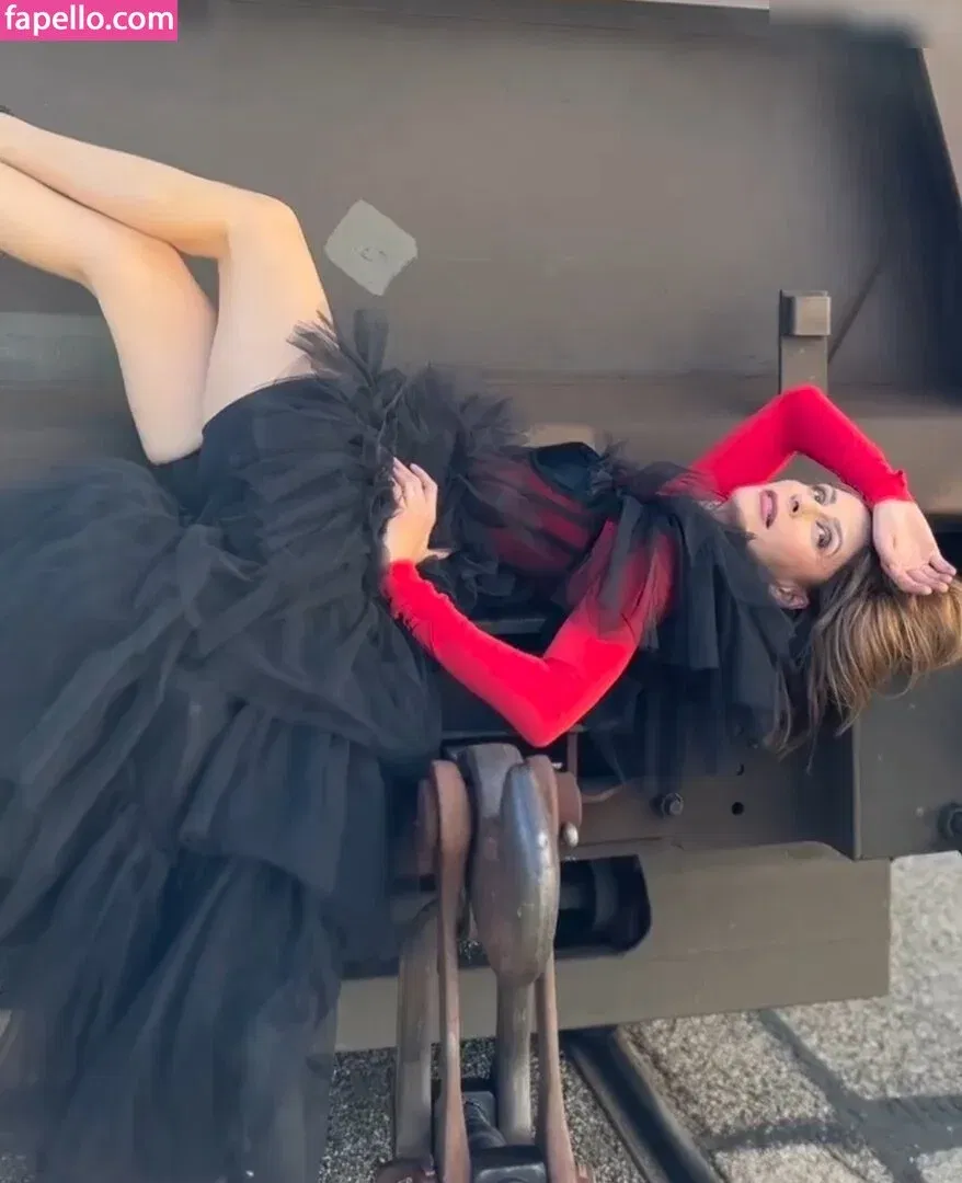 Funda Vanroy Onlyfans Photo Gallery 