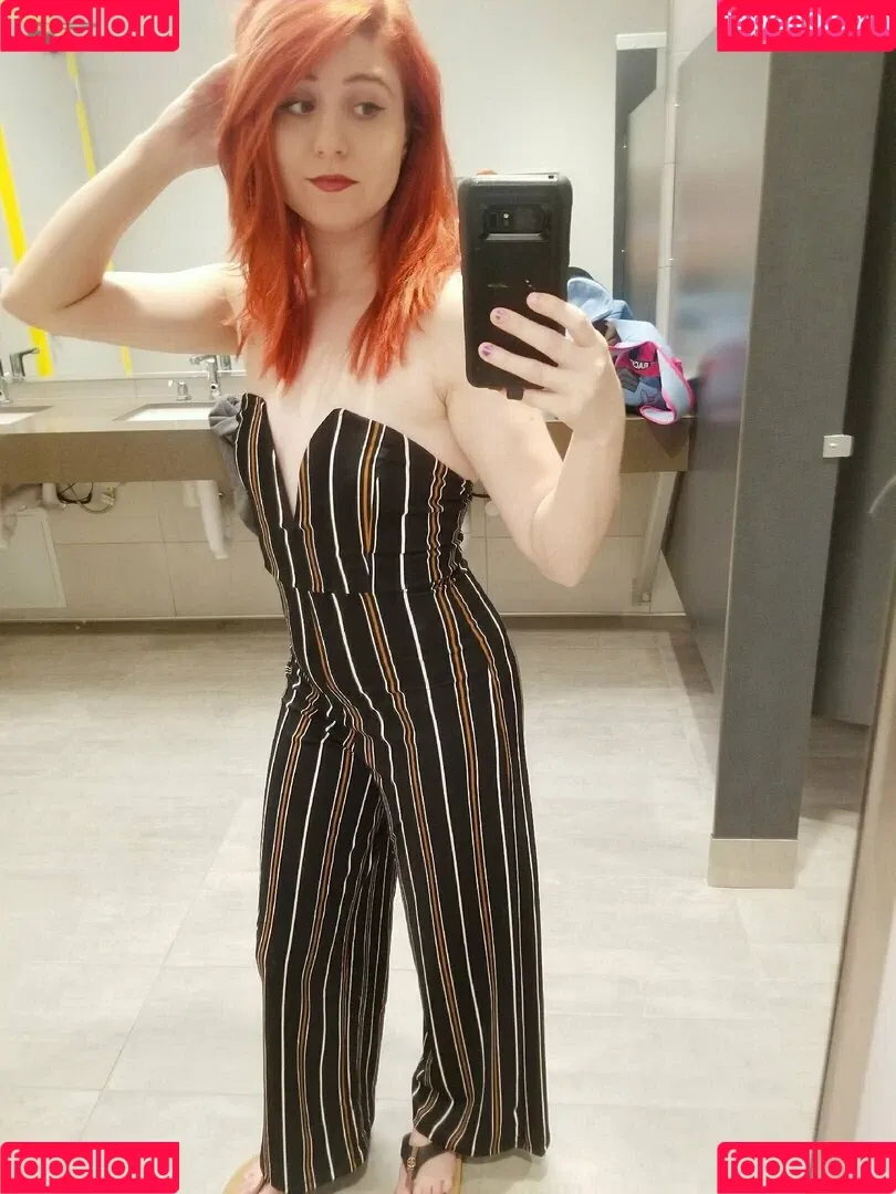 elladonella-free Onlyfans Photo Gallery 