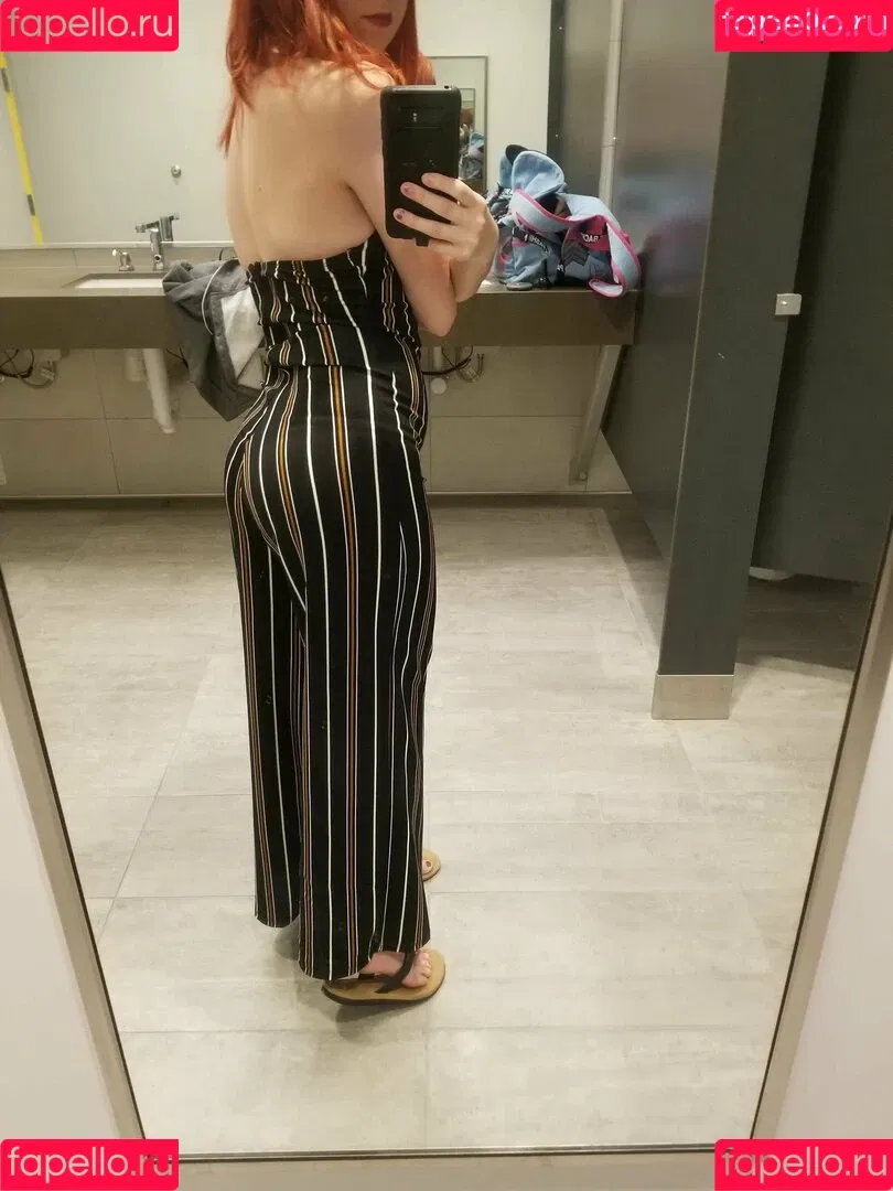 elladonella-free Onlyfans Photo Gallery 