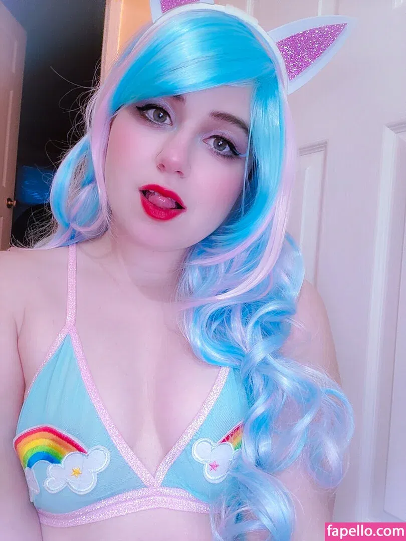 elladonella-free Onlyfans Photo Gallery 