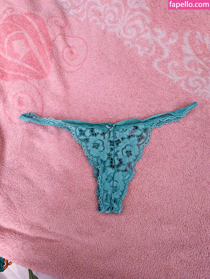 elladonella-free Onlyfans Photo Gallery 