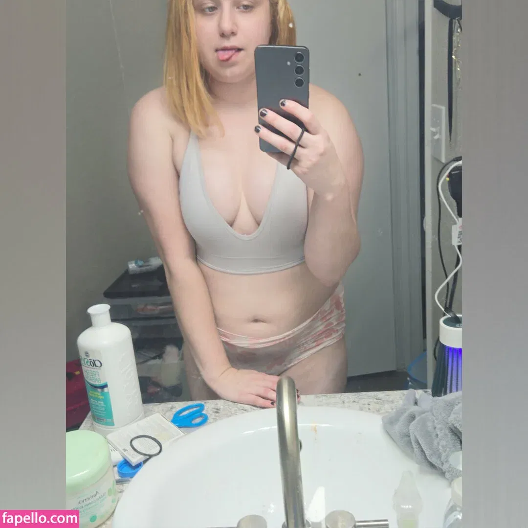 elladonella-free Onlyfans Photo Gallery 