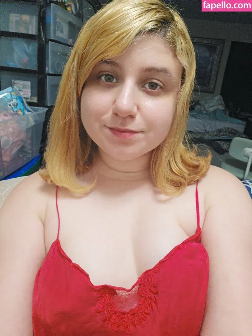 elladonella-free Onlyfans Photo Gallery 