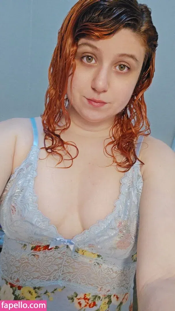 elladonella-free Onlyfans Photo Gallery 