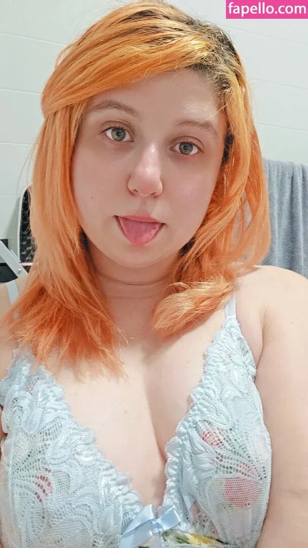 elladonella-free Onlyfans Photo Gallery 