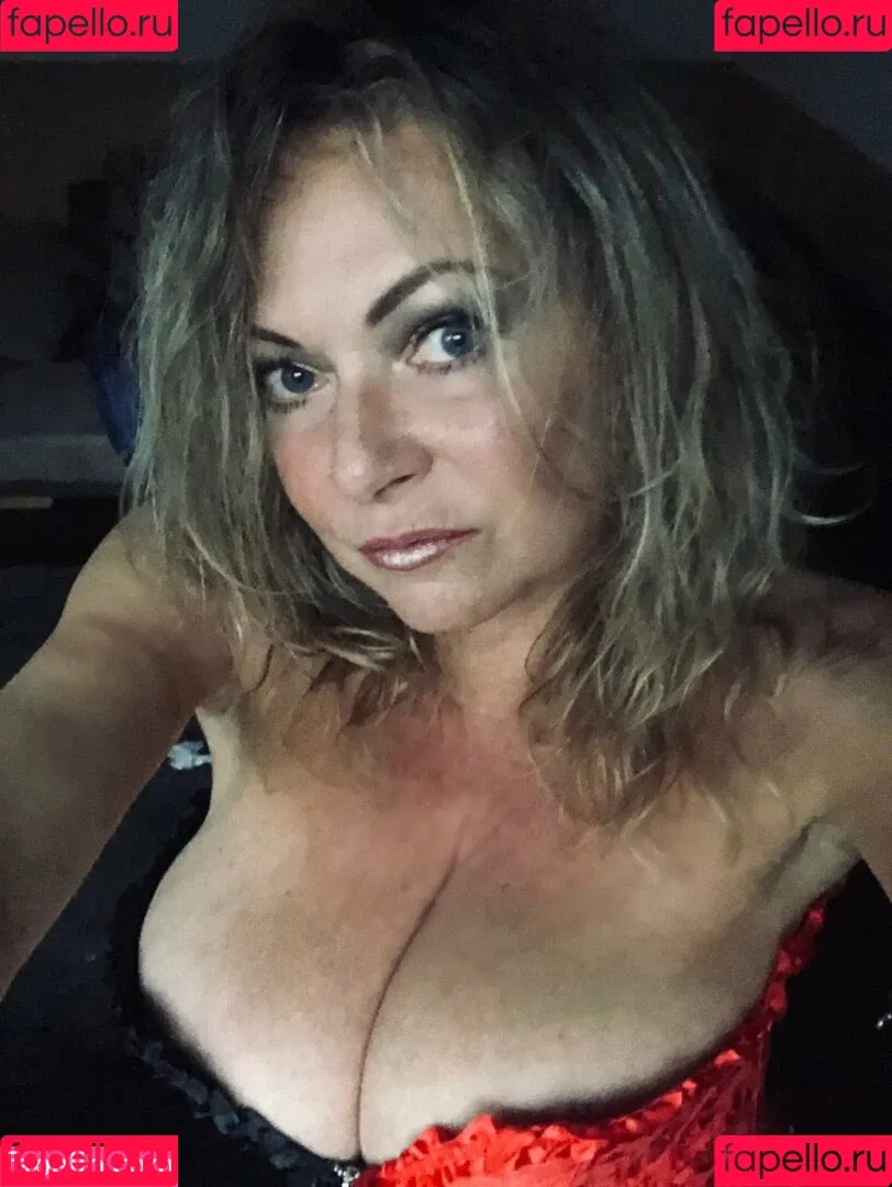 Debee Ashby Onlyfans Photo Gallery 
