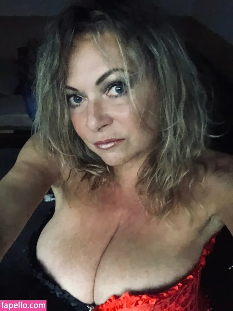 Debee Ashby Onlyfans Photo Gallery 