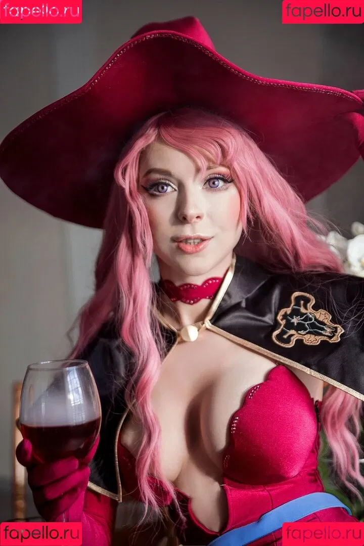 Mayweda Cosplay Onlyfans Photo Gallery 
