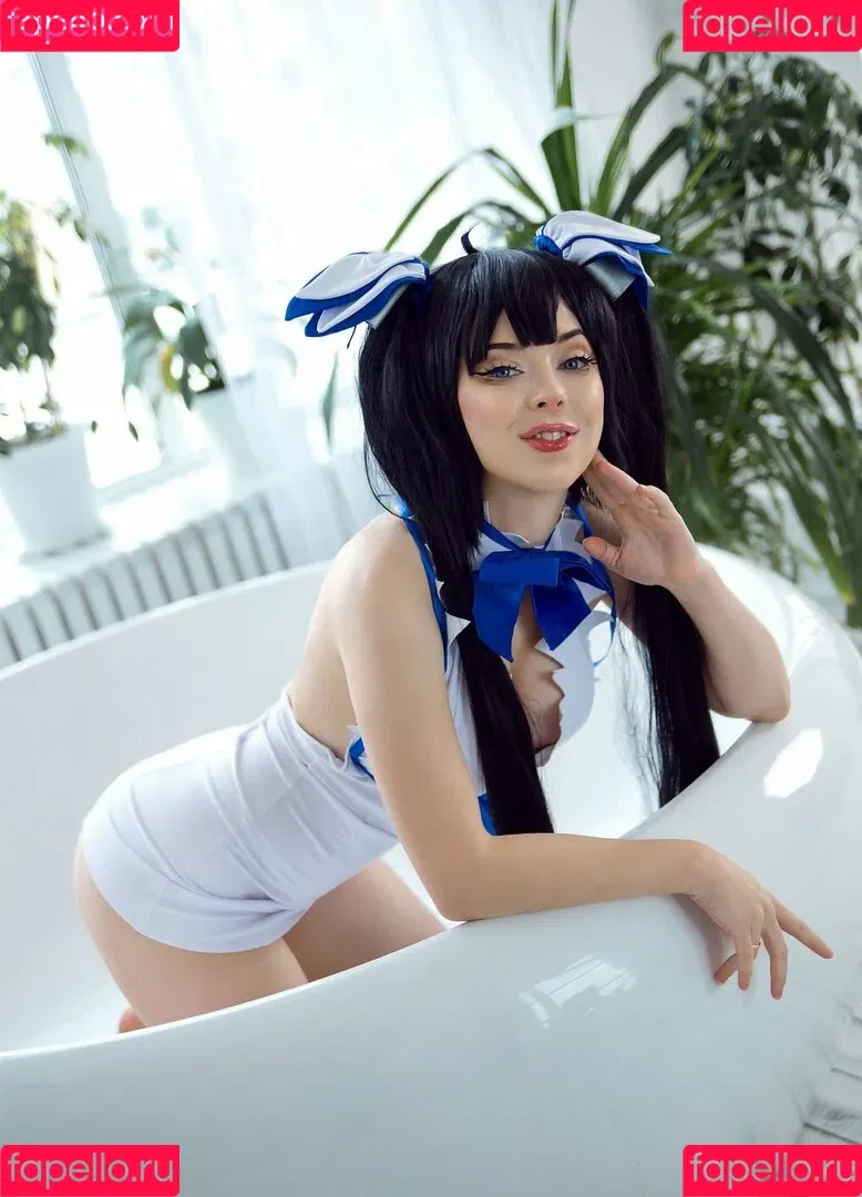 Mayweda Cosplay Onlyfans Photo Gallery 