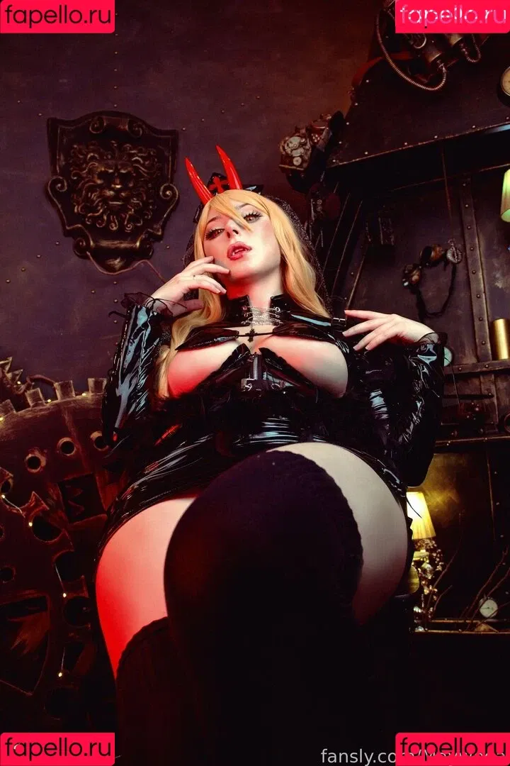 Mayweda Cosplay Onlyfans Photo Gallery 