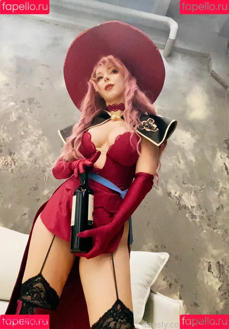 Mayweda Cosplay Onlyfans Photo Gallery 