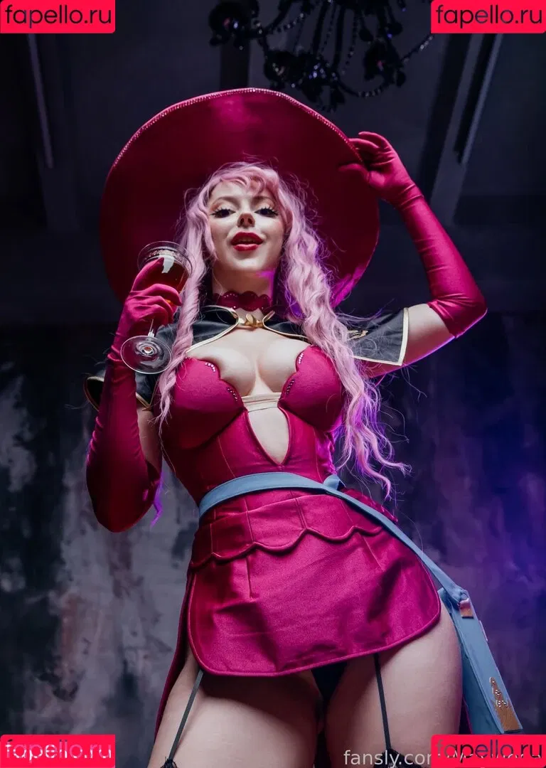 Mayweda Cosplay Onlyfans Photo Gallery 