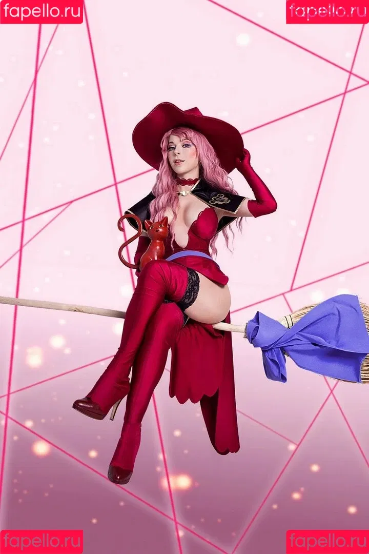 Mayweda Cosplay Onlyfans Photo Gallery 
