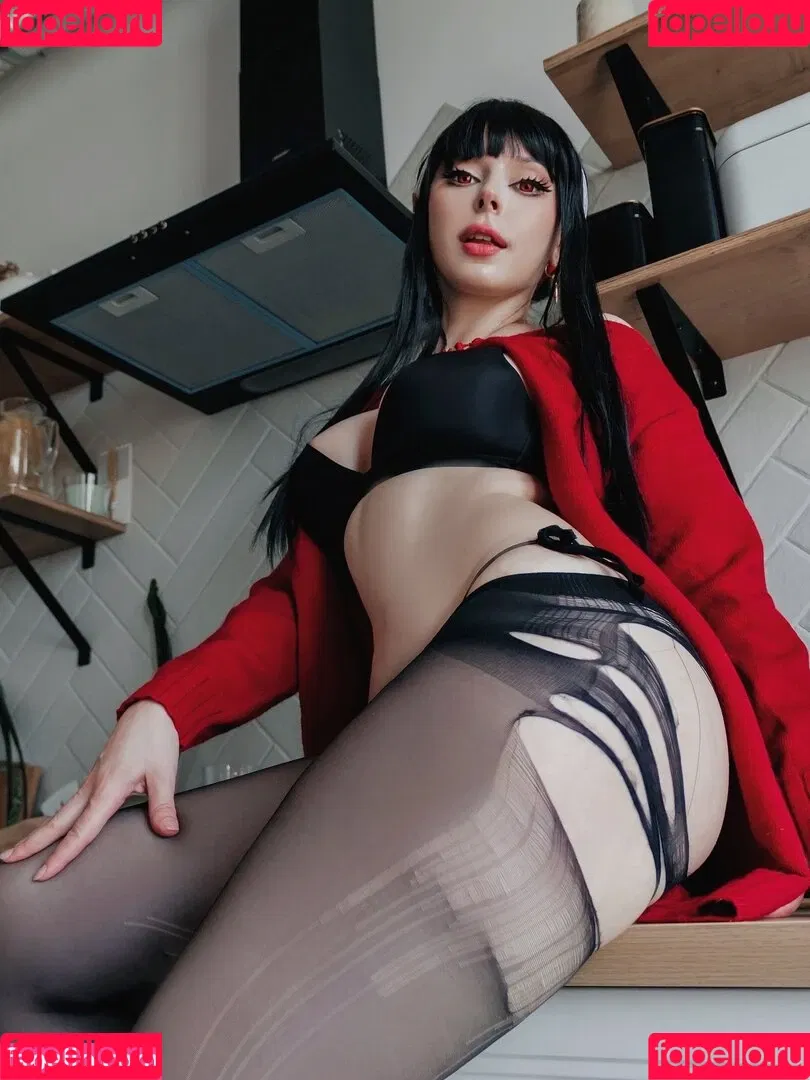 Mayweda Cosplay Onlyfans Photo Gallery 