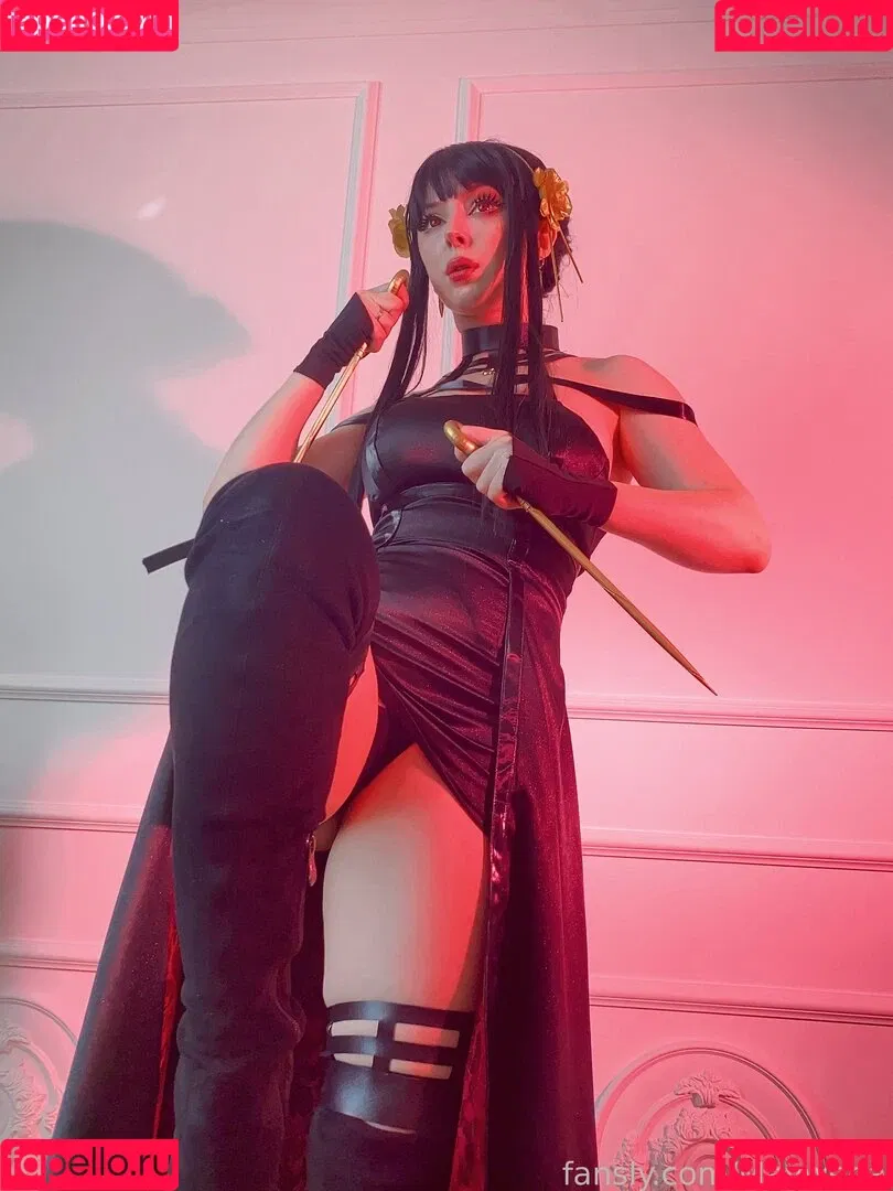 Mayweda Cosplay Onlyfans Photo Gallery 