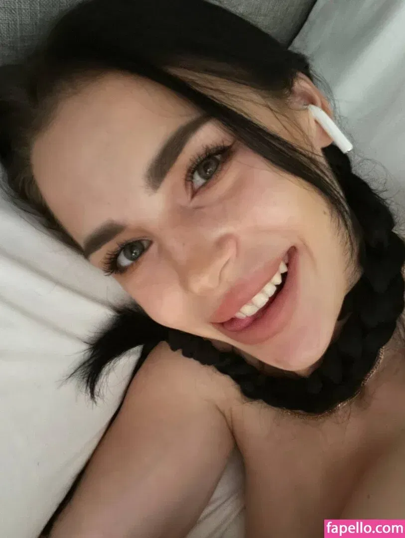 VulgarCat Onlyfans Photo Gallery 