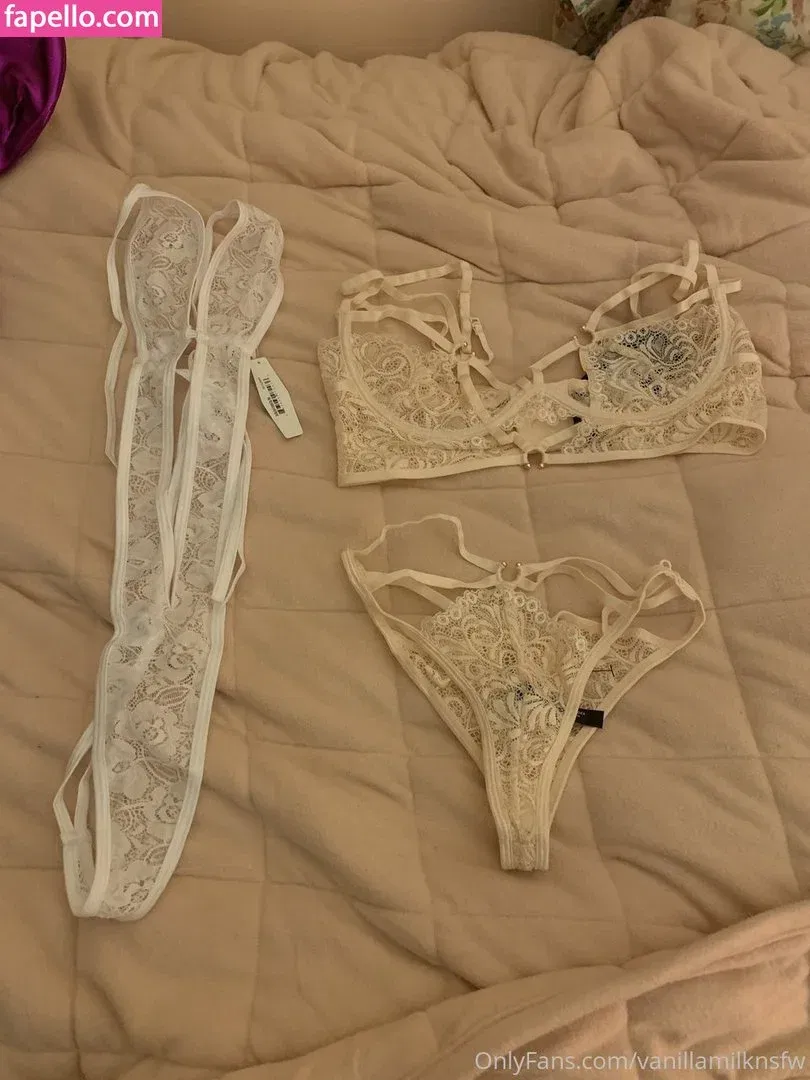 VanillaMilk Onlyfans Photo Gallery 