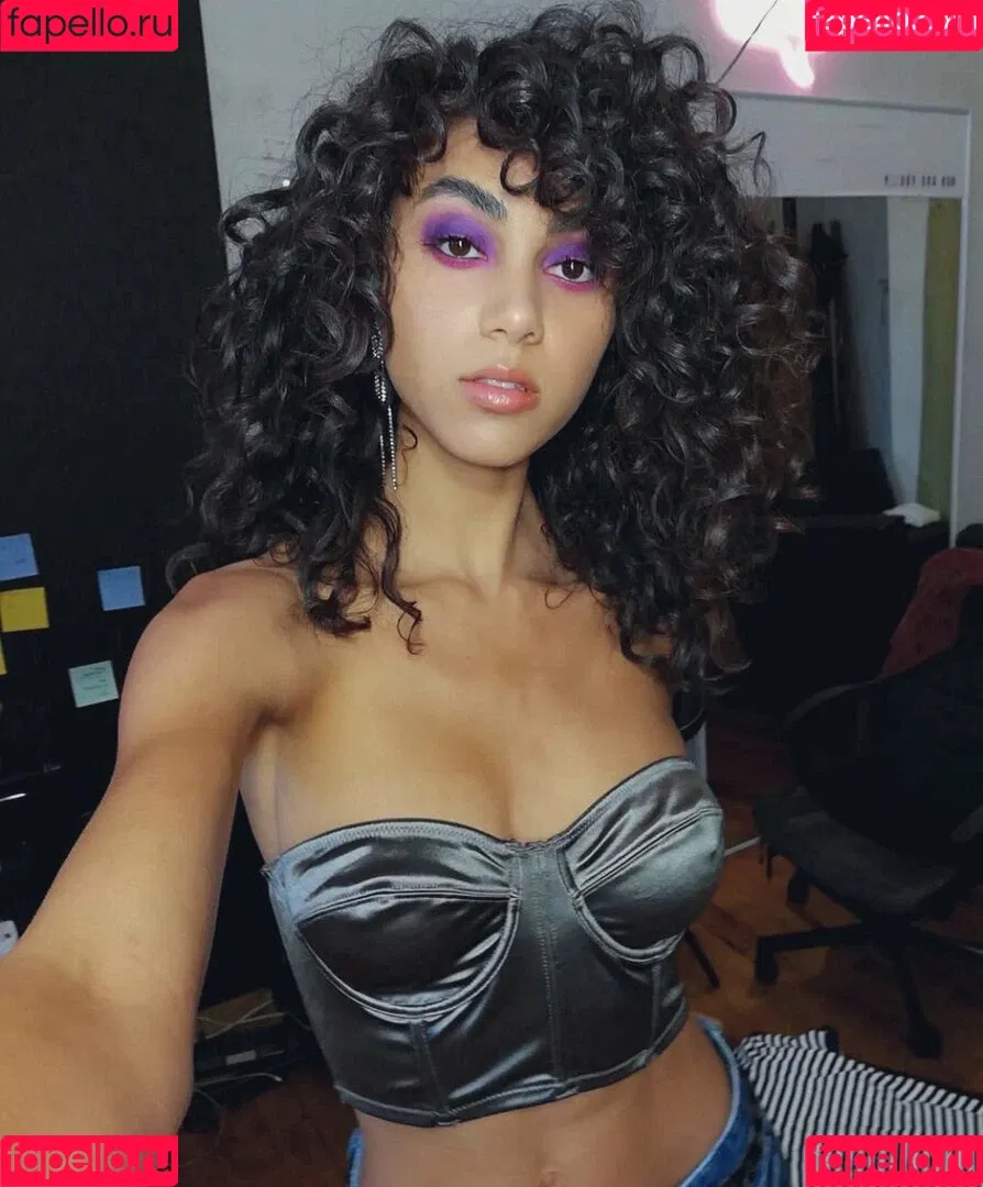 BimboUbermensch Onlyfans Photo Gallery 