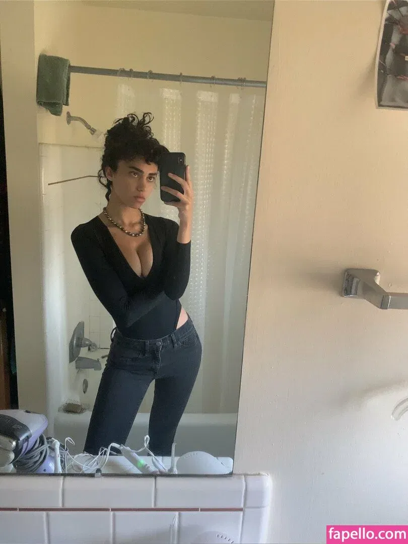 BimboUbermensch Onlyfans Photo Gallery 