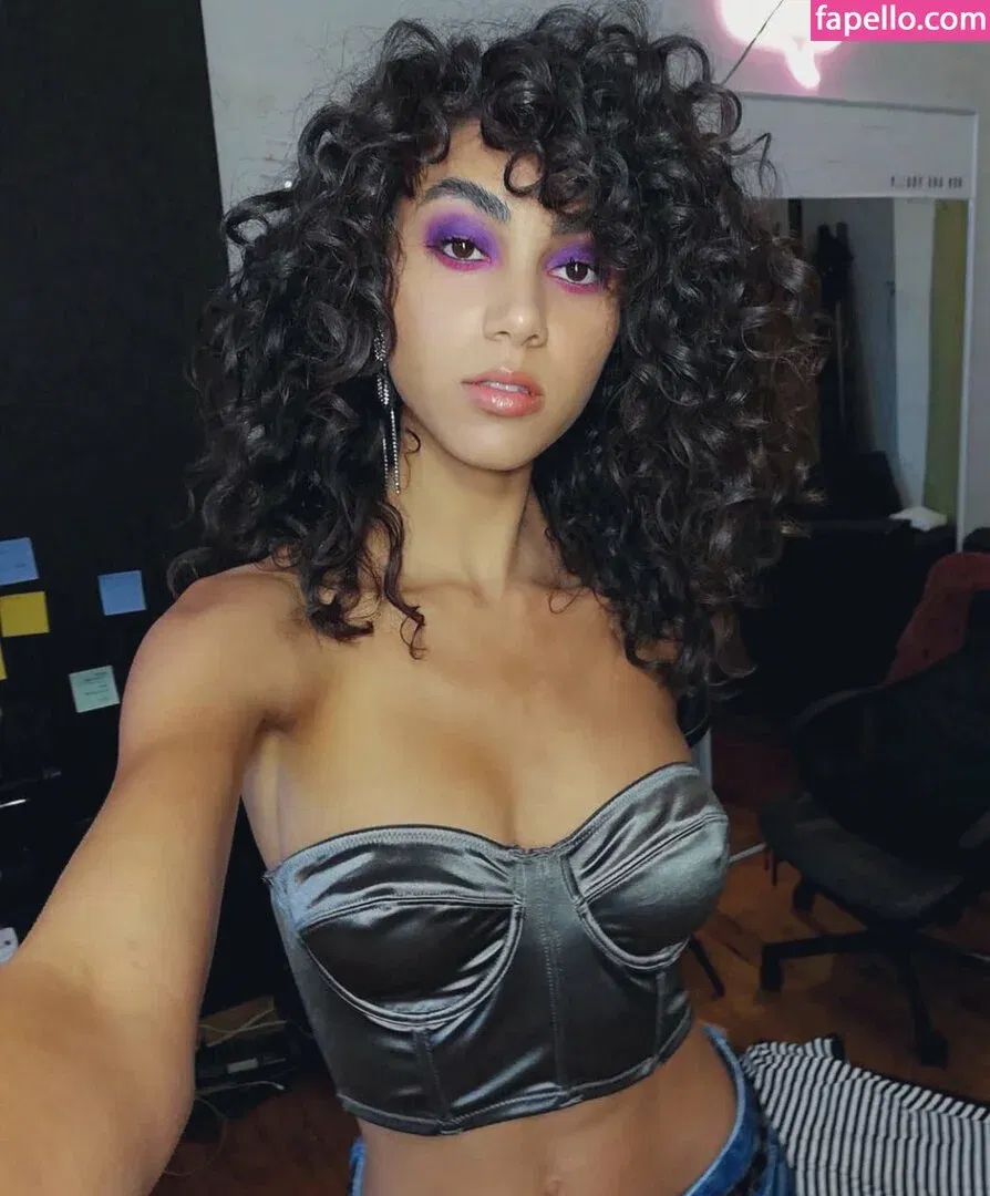 BimboUbermensch Onlyfans Photo Gallery 