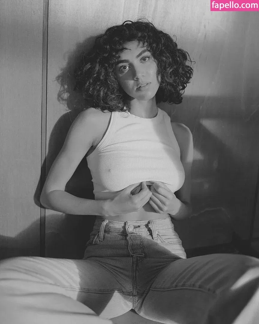 BimboUbermensch Onlyfans Photo Gallery 