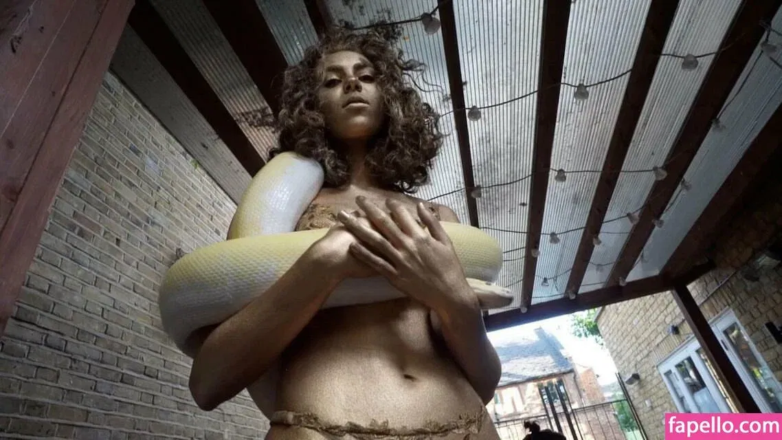 BimboUbermensch Onlyfans Photo Gallery 