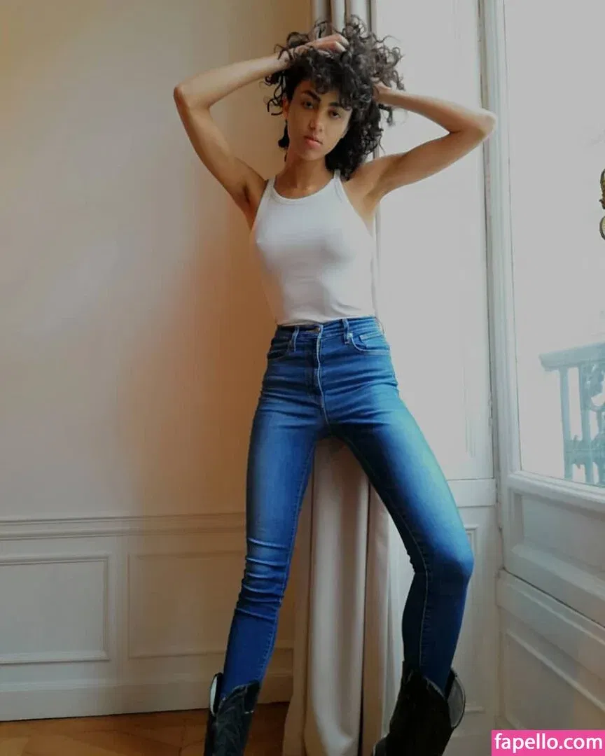 BimboUbermensch Onlyfans Photo Gallery 