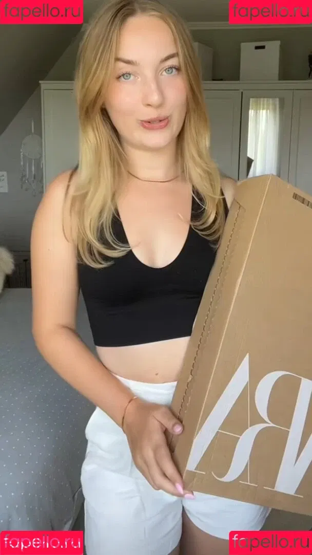 Christinexxe Onlyfans Photo Gallery 
