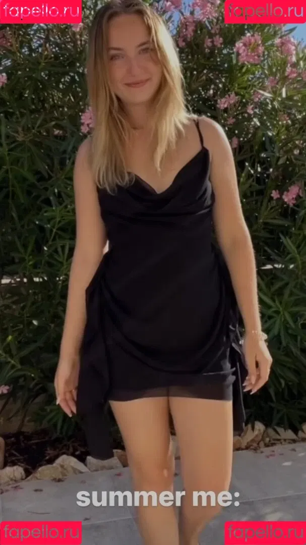 Christinexxe Onlyfans Photo Gallery 