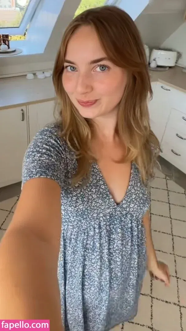 Christinexxe Onlyfans Photo Gallery 