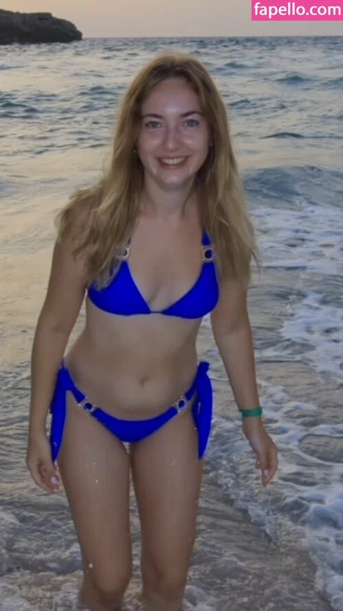 Christinexxe Onlyfans Photo Gallery 