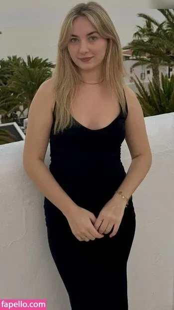 Christinexxe Onlyfans Photo Gallery 