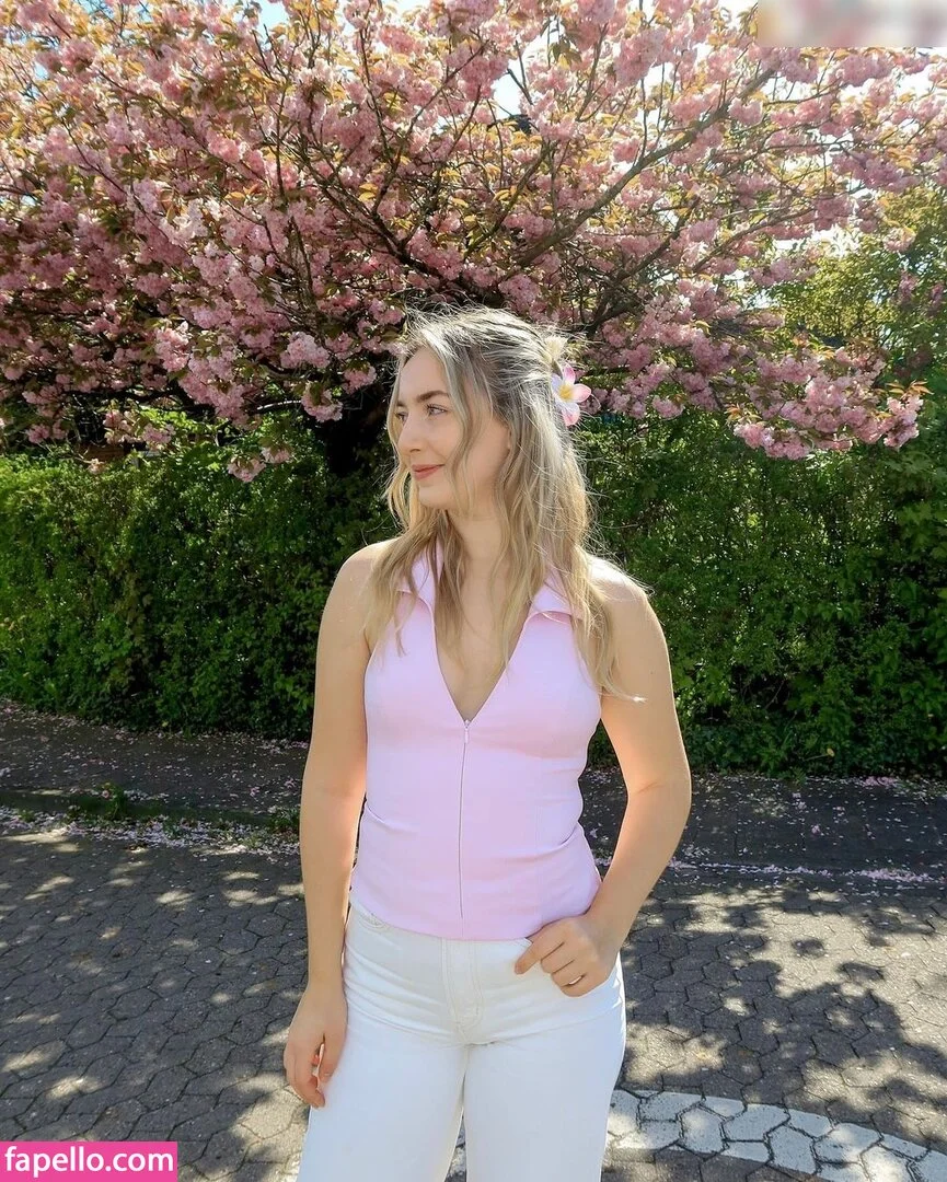 Christinexxe Onlyfans Photo Gallery 