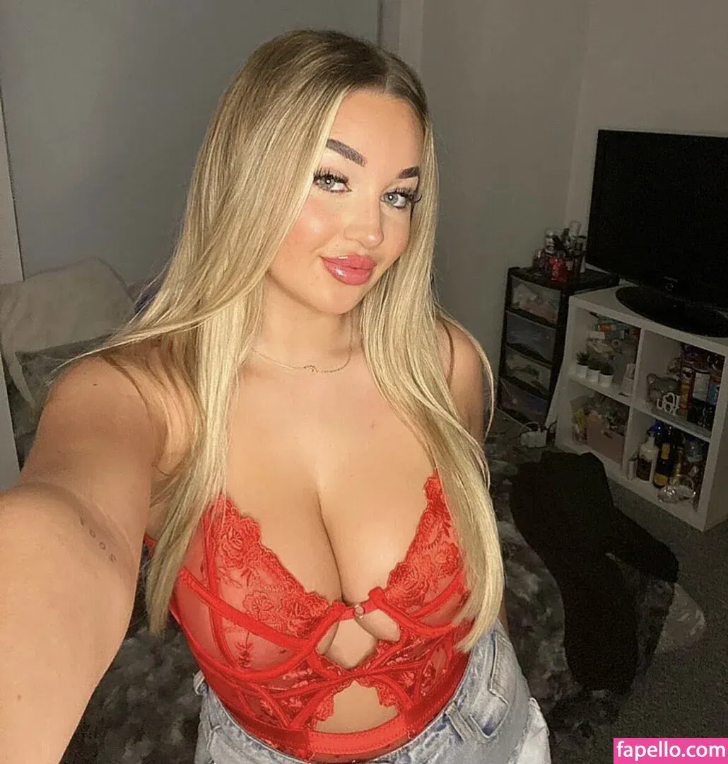 Tasha Moore Onlyfans Photo Gallery 