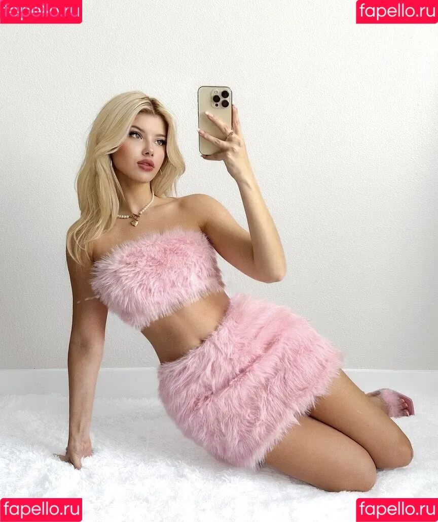 Gabi Ciamp Onlyfans Photo Gallery 