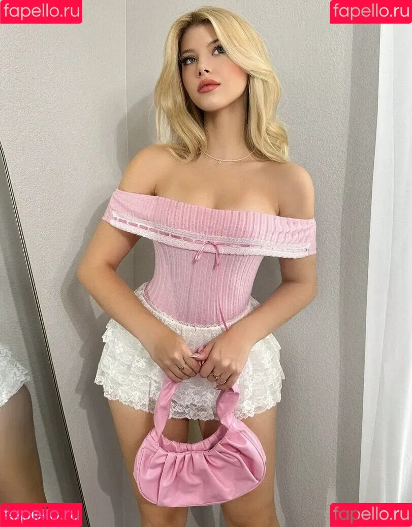 Gabi Ciamp Onlyfans Photo Gallery 