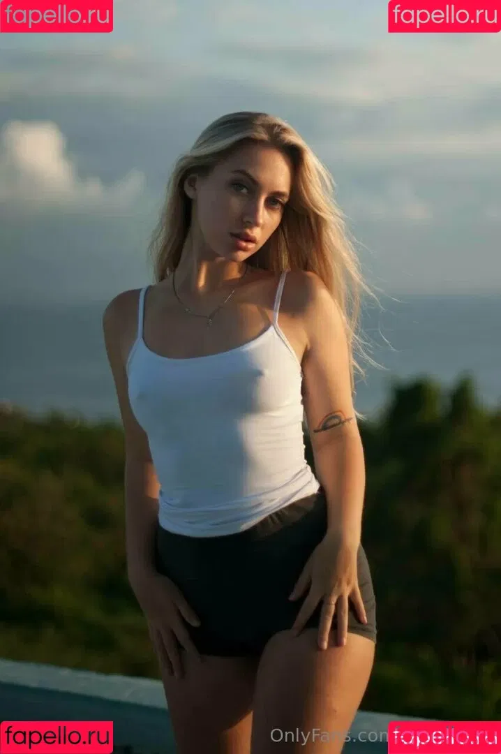 lolaa_fansvip Onlyfans Photo Gallery 