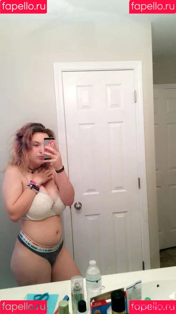 Thick Snapchat Slut Onlyfans Photo Gallery 