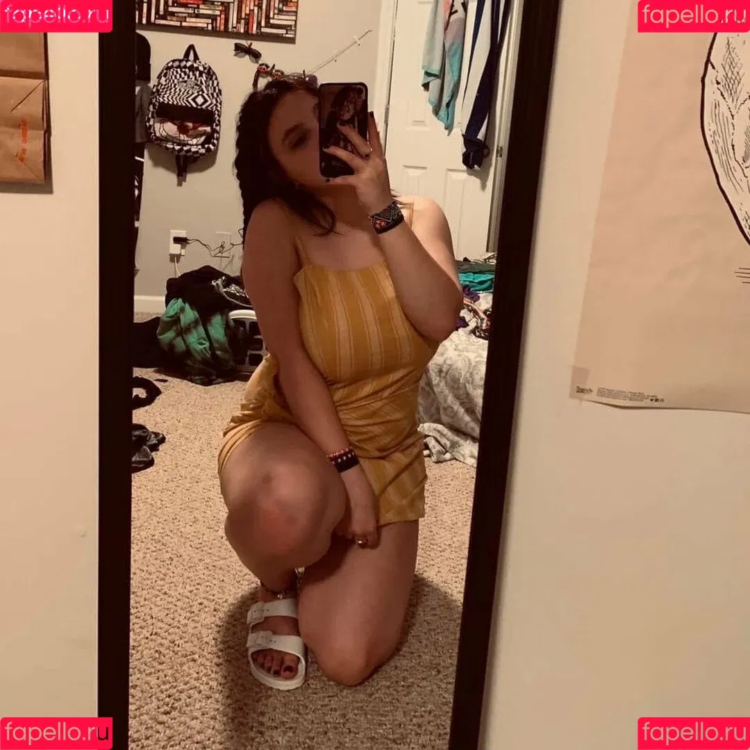 Thick Snapchat Slut Onlyfans Photo Gallery 